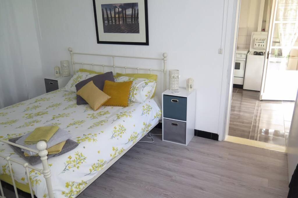 Les Petits Self Contained 2 Bedroom Apartment Molieres (Dordogne) Kültér fotó