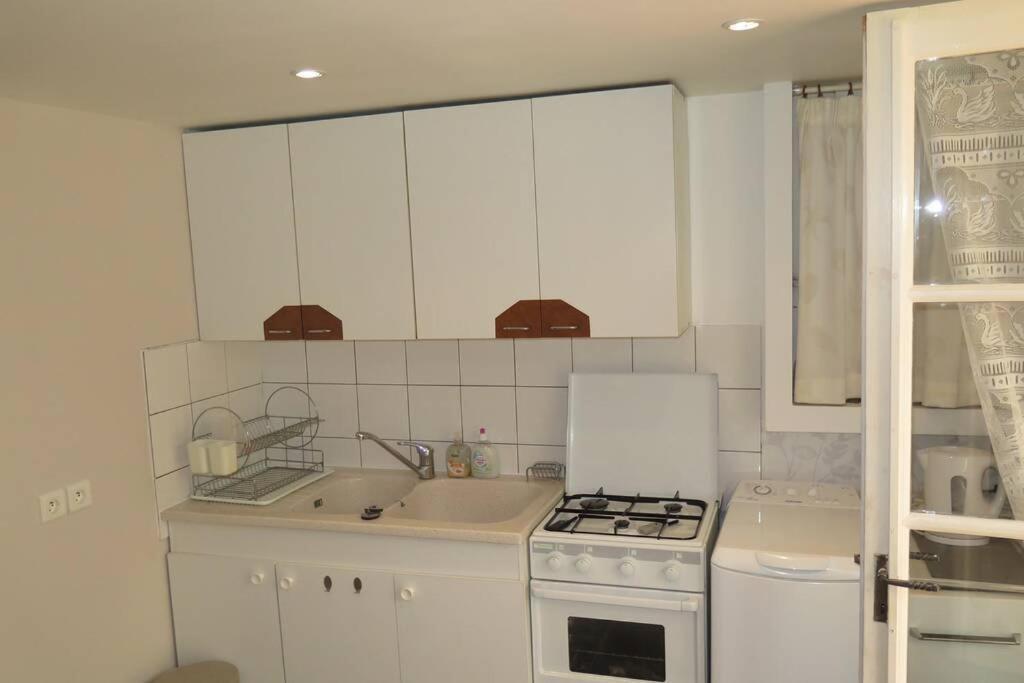 Les Petits Self Contained 2 Bedroom Apartment Molieres (Dordogne) Kültér fotó