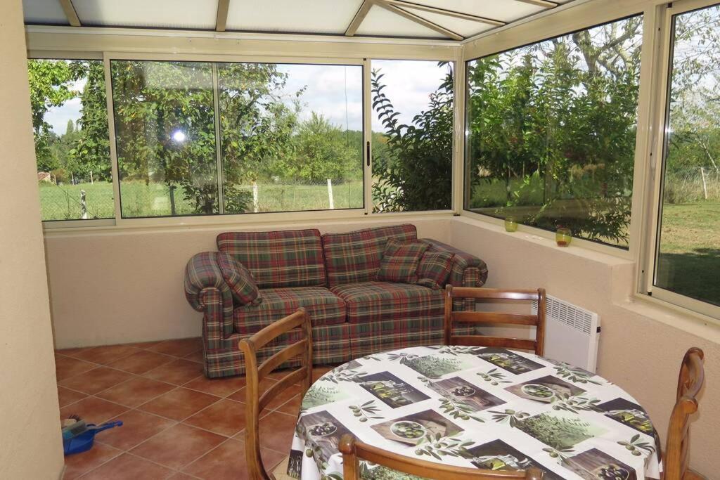 Les Petits Self Contained 2 Bedroom Apartment Molieres (Dordogne) Kültér fotó